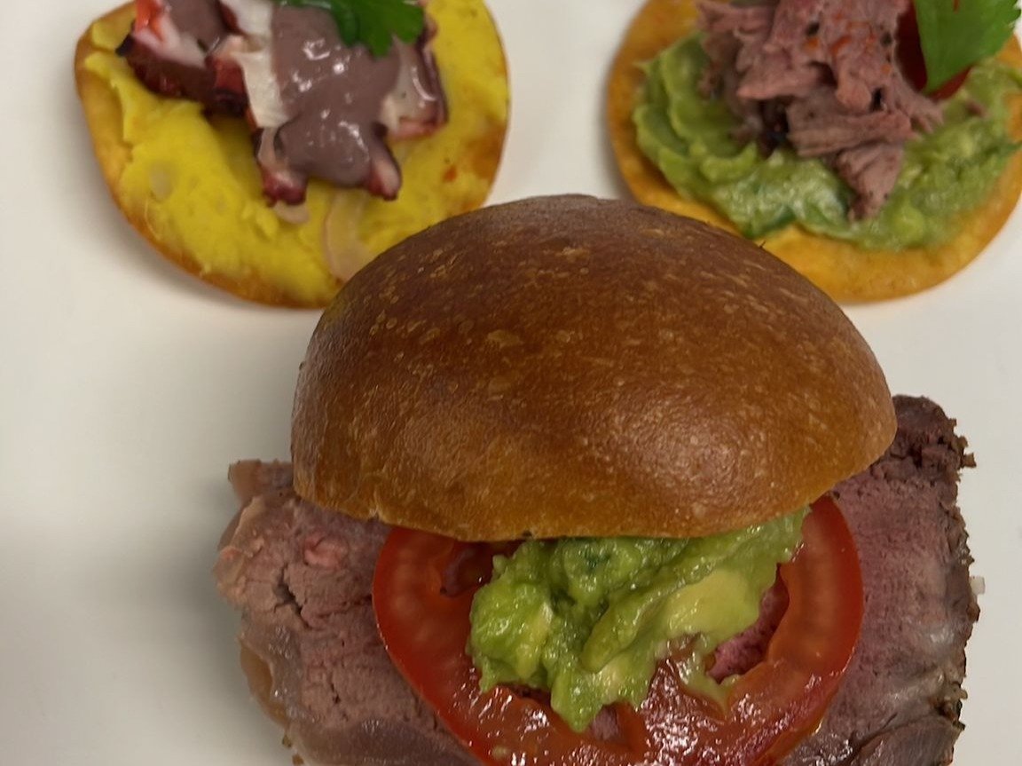 La Cocina de Lucho LLC