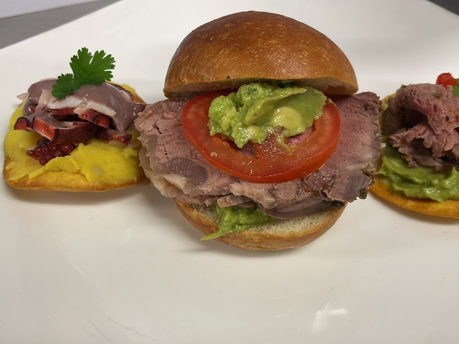 La Cocina de Lucho LLC